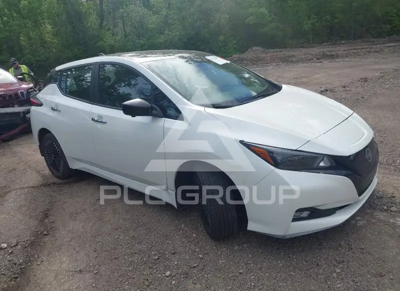 2023 Nissan LEAF фото