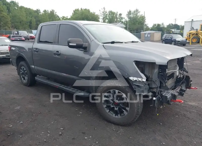 2023 Nissan TITAN фото