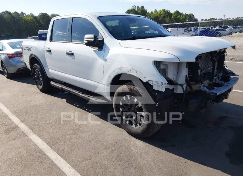 2023 Nissan TITAN фото