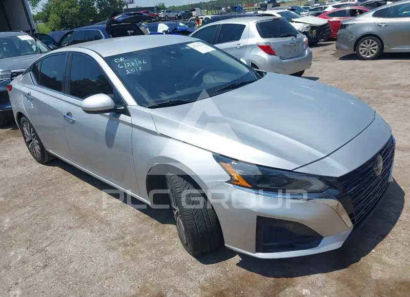 2023 Nissan ALTIMA photo