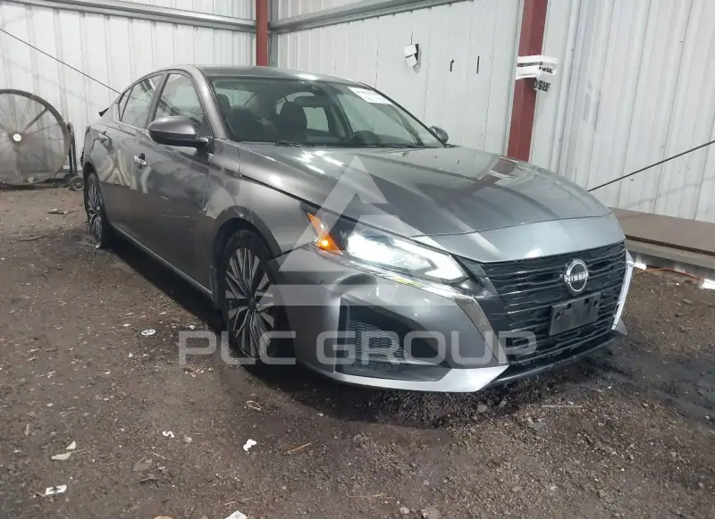2023 Nissan ALTIMA photo