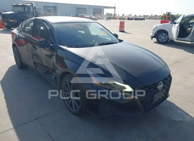 2023 Nissan ALTIMA photo