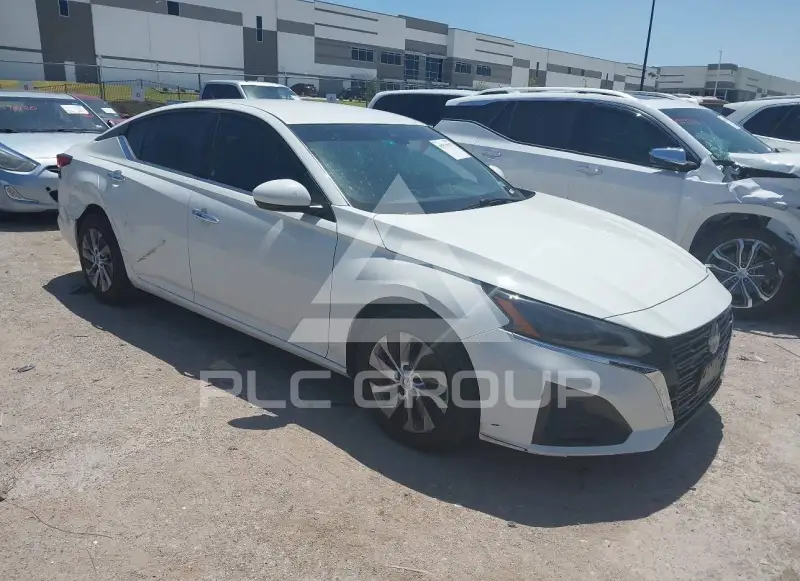 2023 Nissan ALTIMA photo