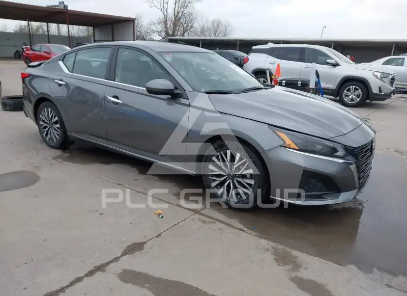 2023 Nissan ALTIMA photo