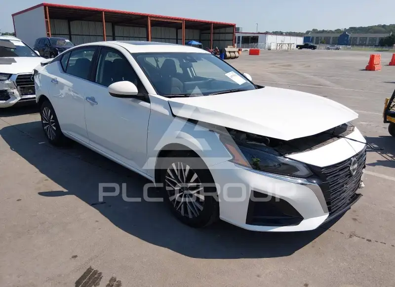 2023 Nissan ALTIMA photo