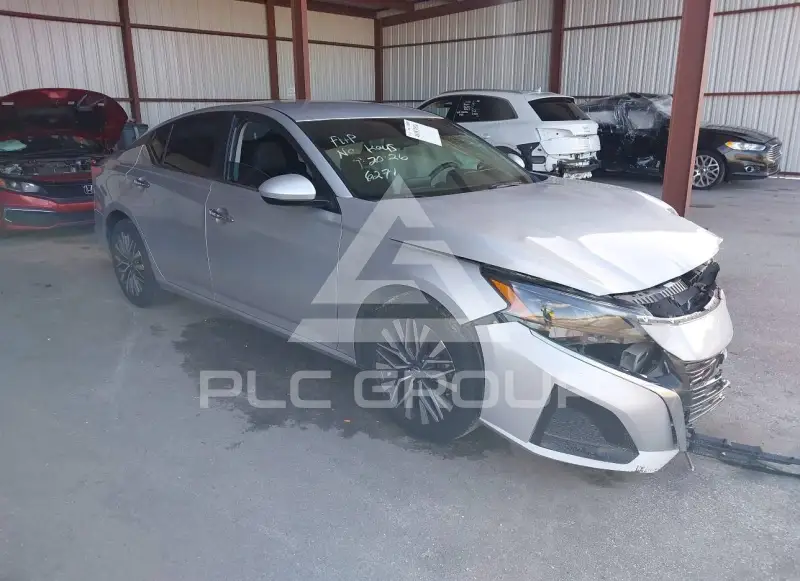2023 Nissan ALTIMA photo
