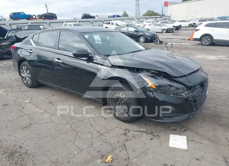 2023 Nissan ALTIMA photo