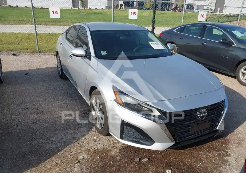 2023 Nissan ALTIMA фото