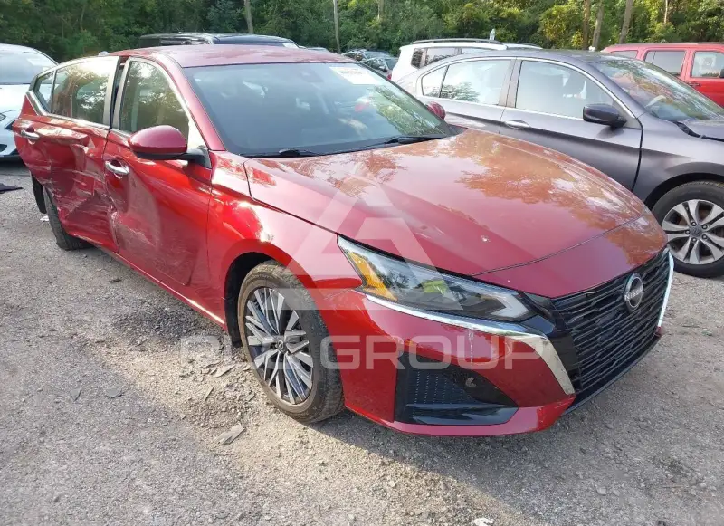 2023 Nissan ALTIMA photo