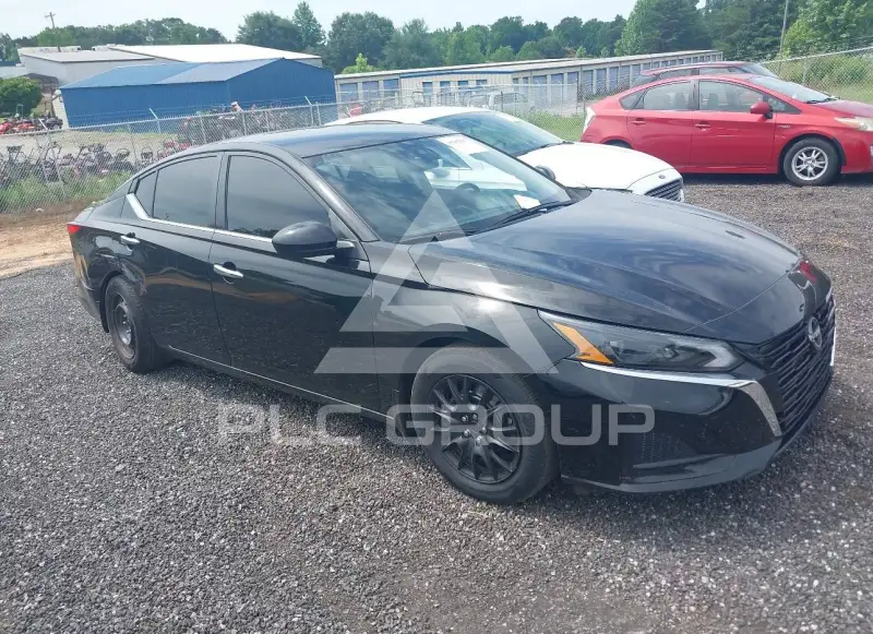 2023 Nissan ALTIMA photo