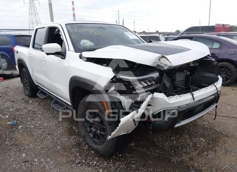 2023 Nissan FRONTIER фото