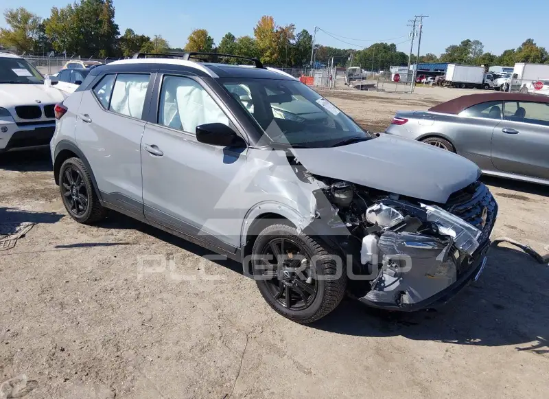 2023 Nissan KICKS photo