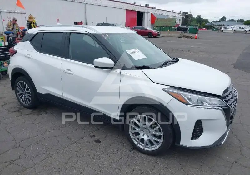 2023 Nissan KICKS фото