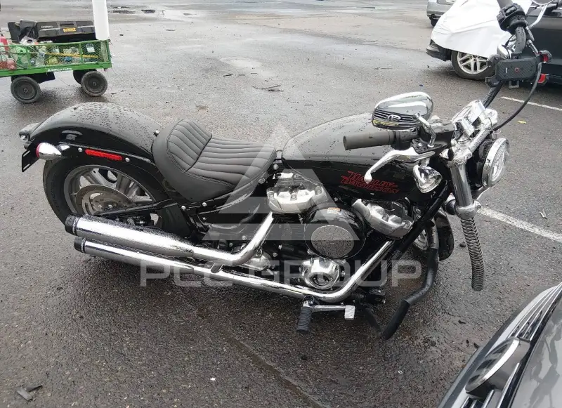 2023 Harley-Davidson  фото