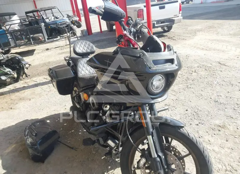 2023 Harley-Davidson FXLR photo
