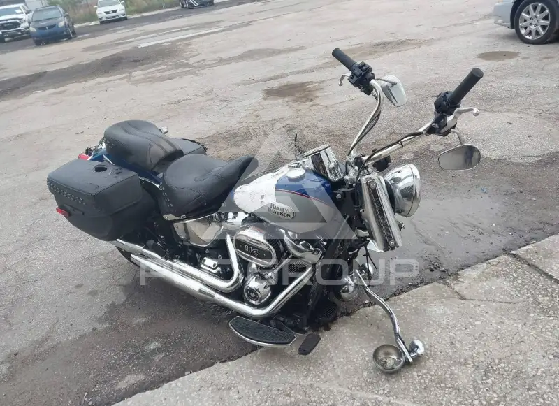 2023 Harley-Davidson FLHC фото