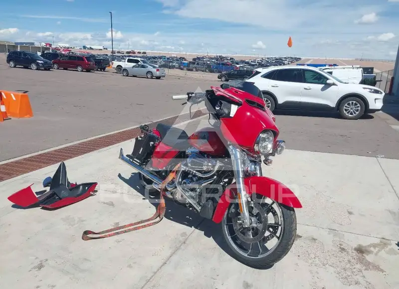 2023 Harley-Davidson FLHX фото