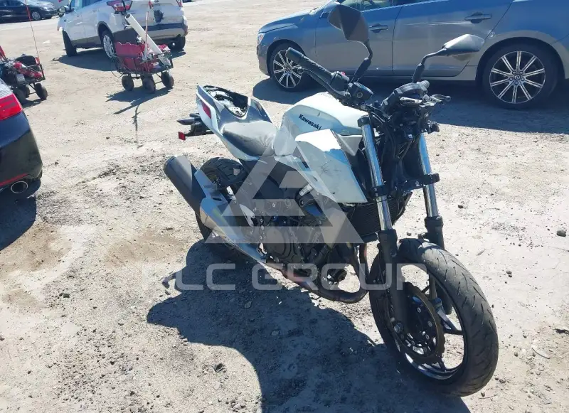 2023 Kawasaki ER400 фото