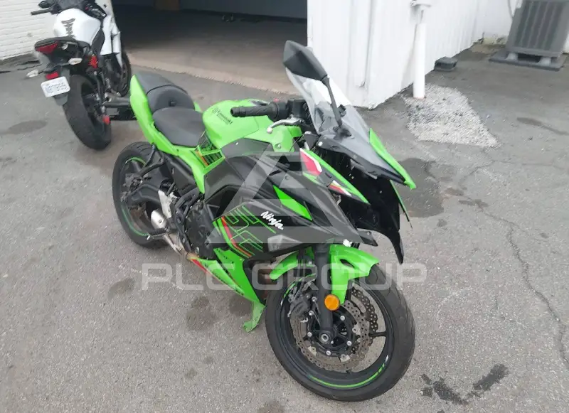 2023 Kawasaki EX650 фото