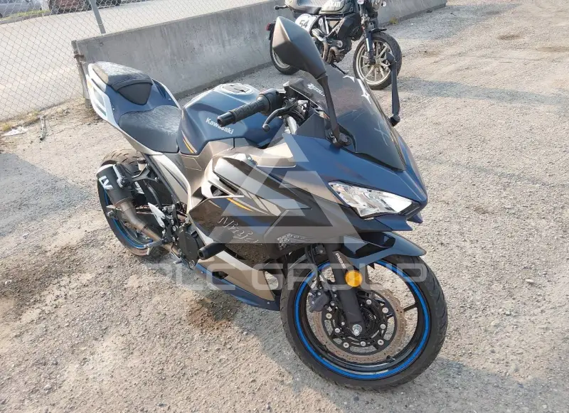 2023 Kawasaki EX400 фото