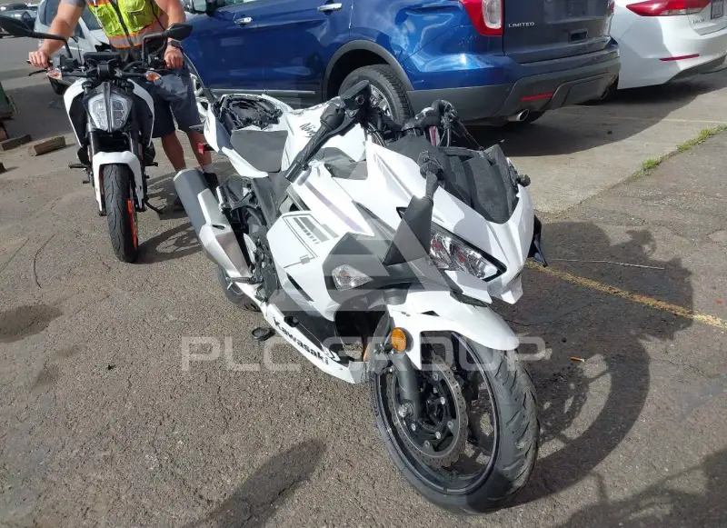 2023 Kawasaki EX400 фото