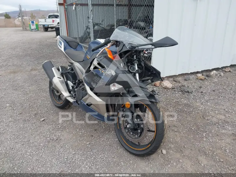 2023 Kawasaki EX400 фото