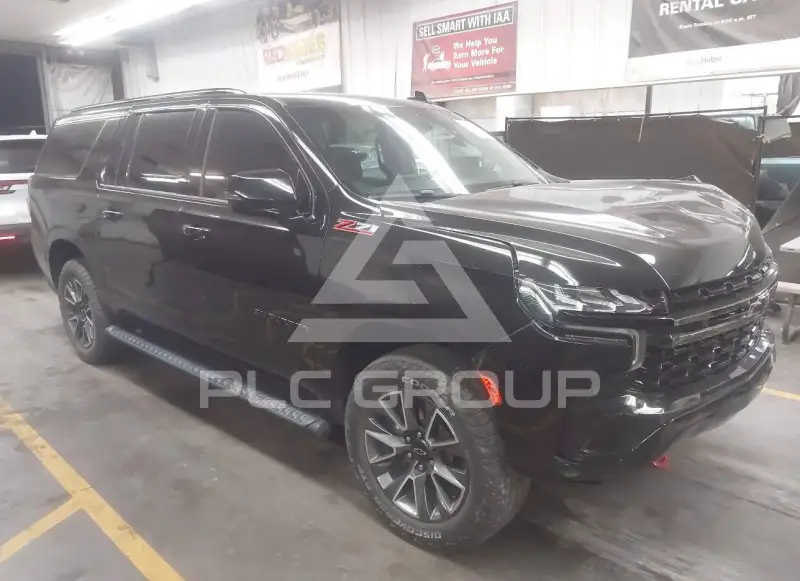 2023 Chevrolet Suburan photo