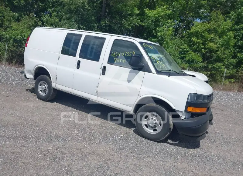 2023 Chevrolet EXPRESS photo