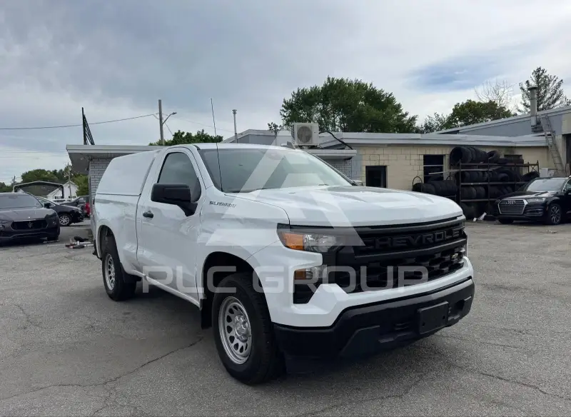 2023 Chevrolet Silverado фото