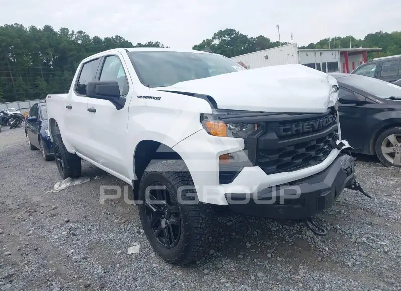 2023 Chevrolet Silverado фото