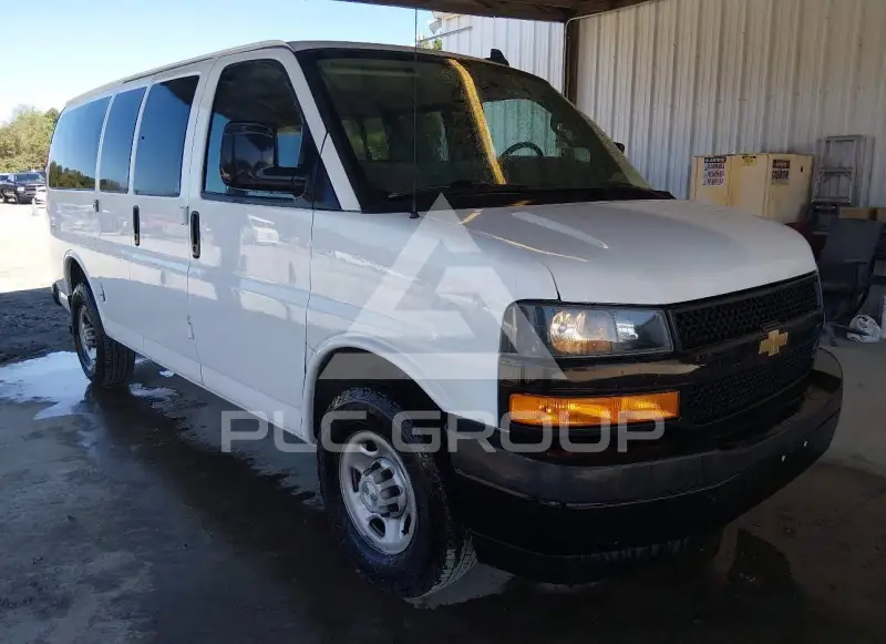 2023 Chevrolet Express photo