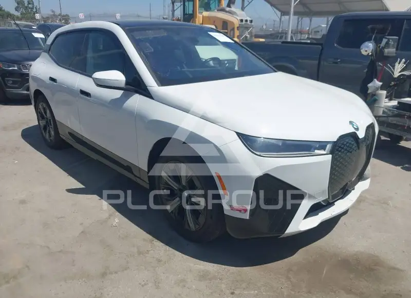 2023 BMW iX фото