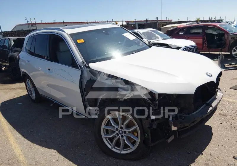2023 BMW X5 фото