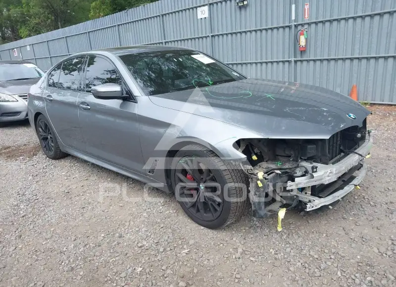 2023 BMW 530 фото