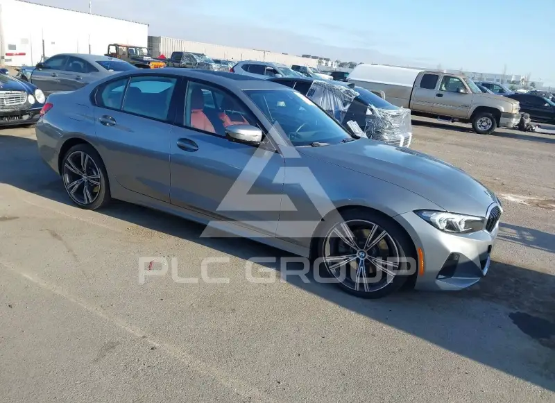 2023 BMW 330 photo