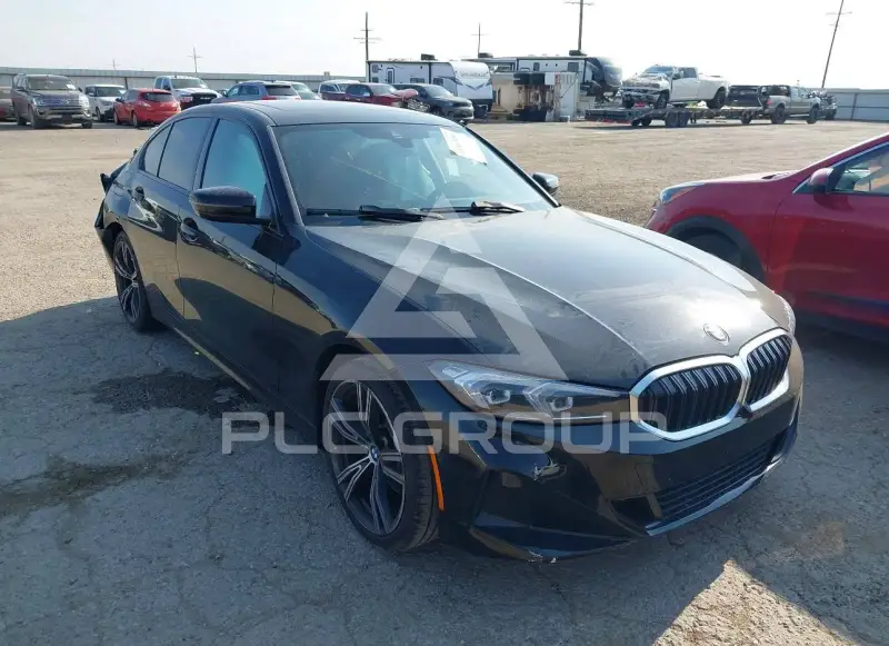2023 BMW 330 фото