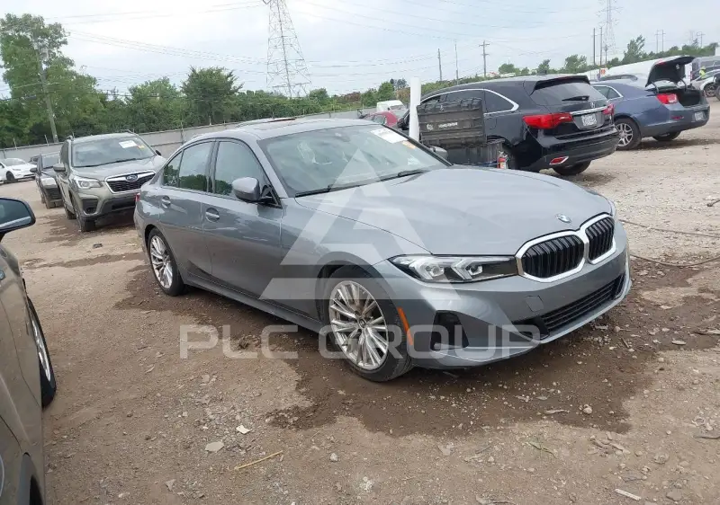 2023 BMW 330 photo