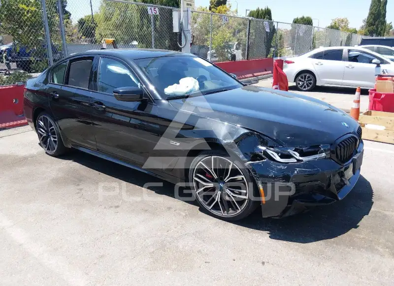 2023 BMW 530 фото