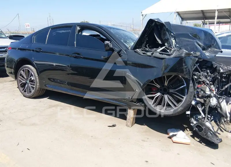2023 BMW 540 фото