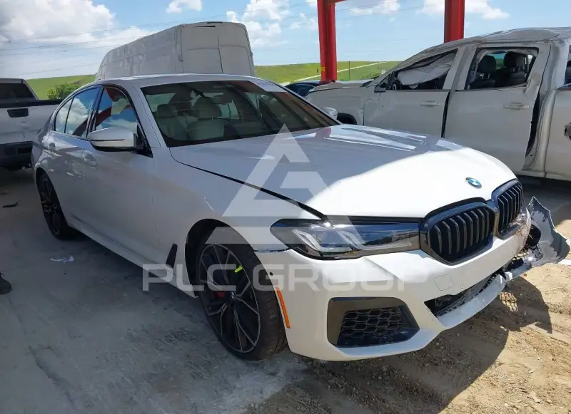 2023 BMW 540 фото