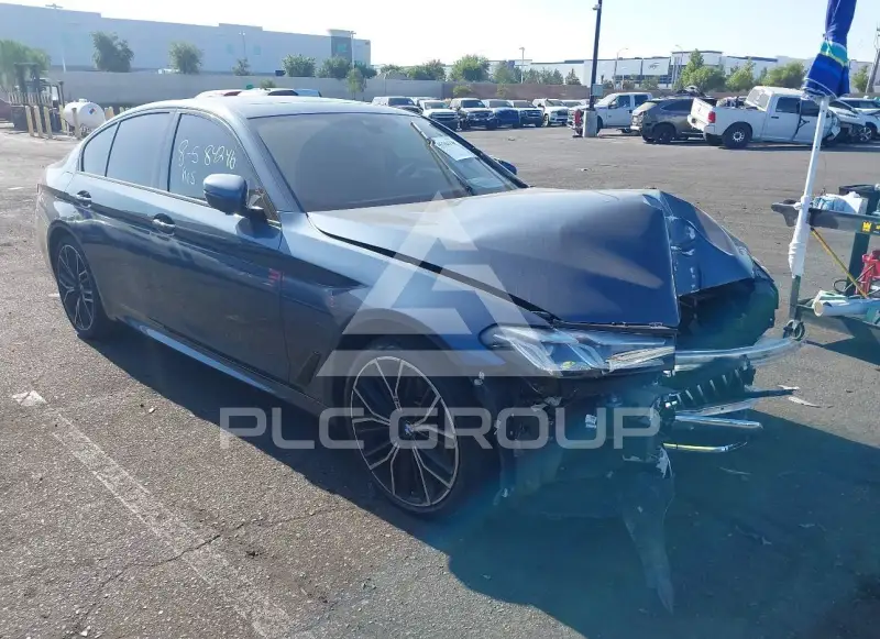 2023 BMW 540 фото