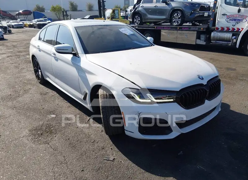 2023 BMW 540 фото