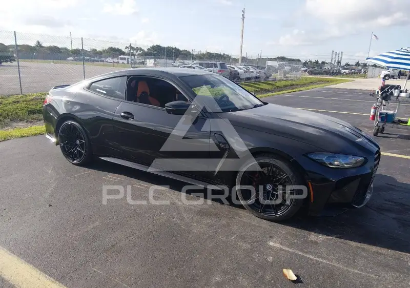 2023 BMW M4 фото