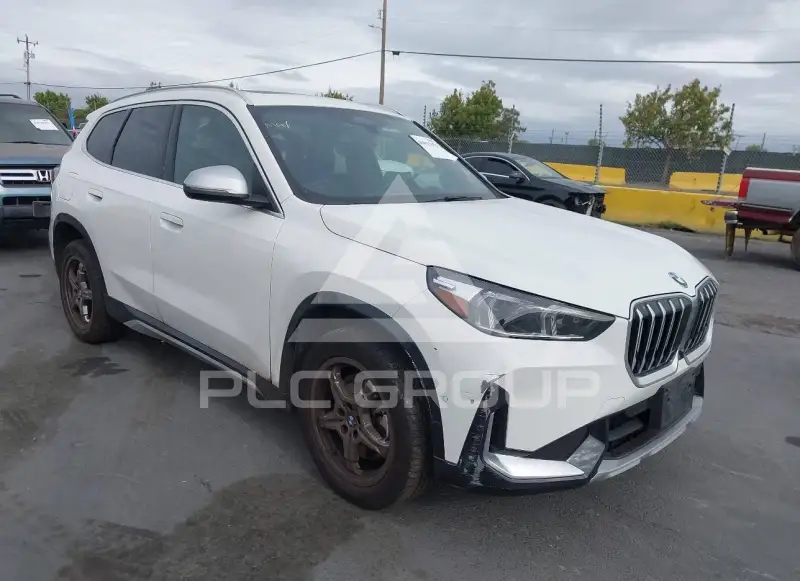 2023 BMW X1 фото