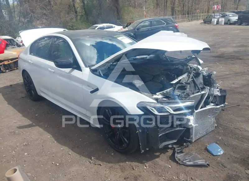 2023 BMW M5 фото