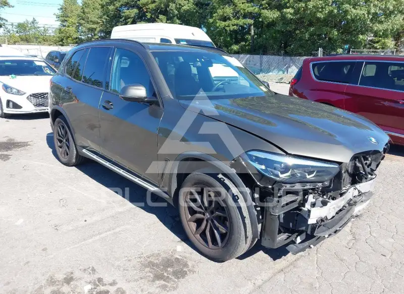 2023 BMW X5 фото