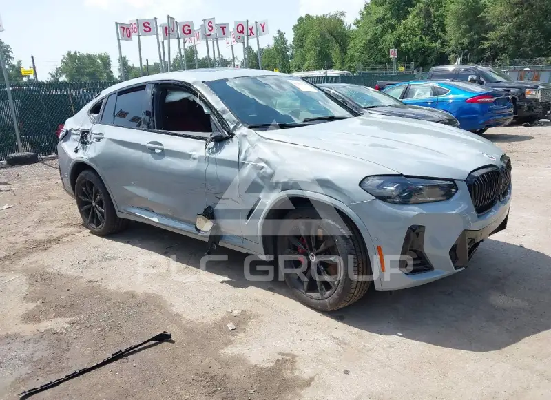 2023 BMW X4 photo