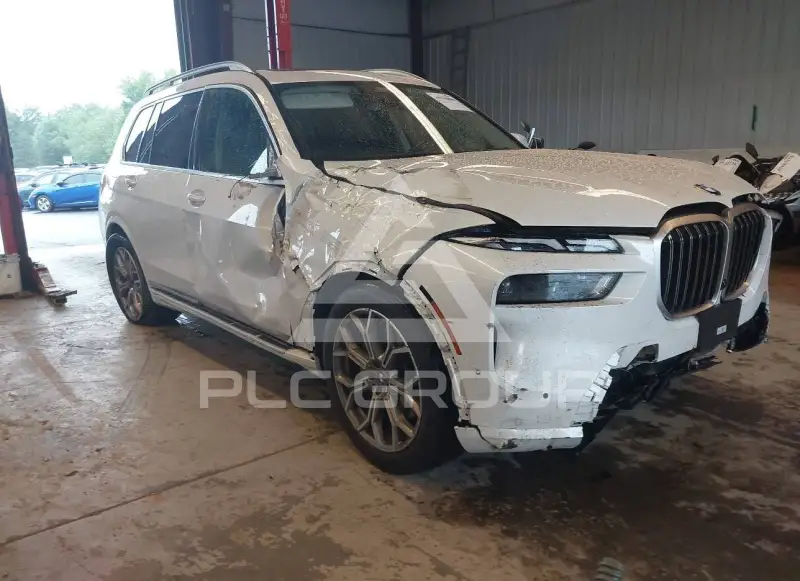 2023 BMW X7 photo