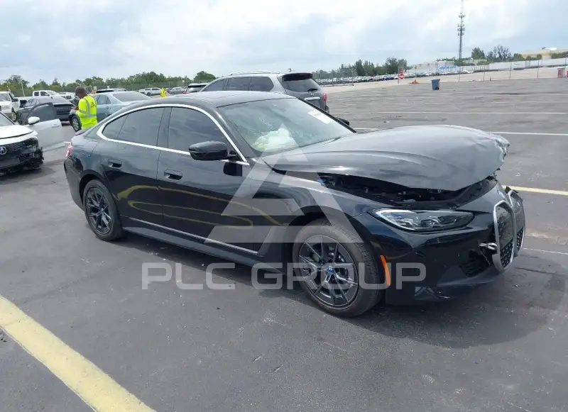 2023 BMW I4 фото