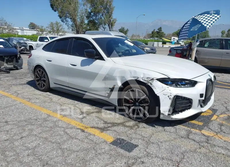 2023 BMW I4 фото